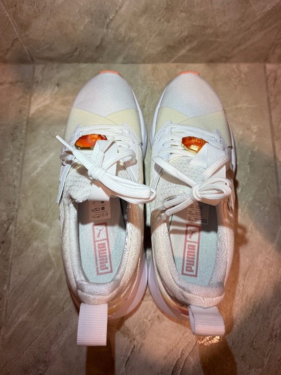 NWOT Puma Muse X5 Sneaker - Picture 6 of 9